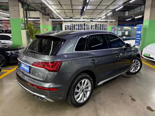 Audi Audi Q5L 2022 40T Luxury Dynamic — Фото автомобиля 4