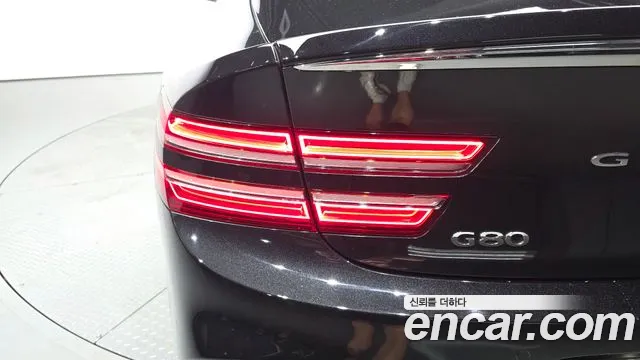 Genesis G80 Бензин 2.5 турбо AWD — Фото автомобиля 23
