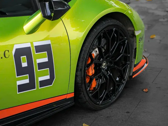 Lamborghini Huracan — Фото автомобиля 6