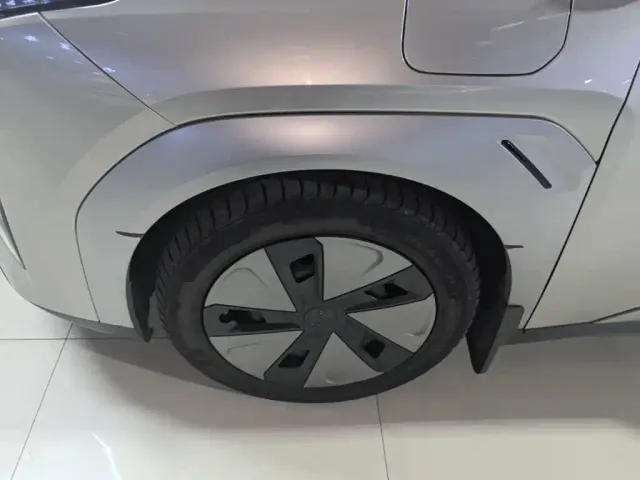 GAC Aion Y — Фото автомобиля 22