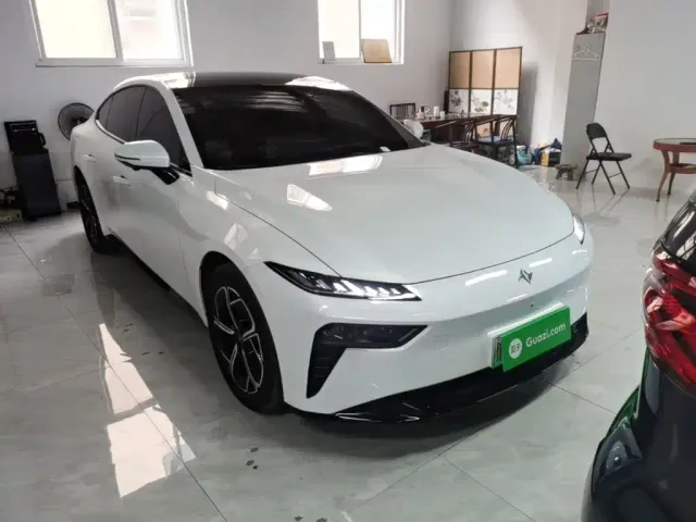 Dongfeng eπ 007 — Фото автомобиля 3