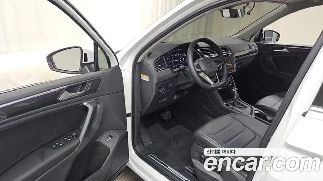 Volkswagen Tiguan Tiguan 2 поколение 2.0 TDI Prestige — Фото автомобиля 10