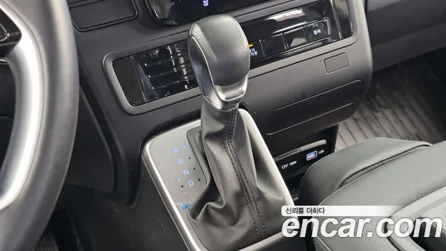 Hyundai Staria — Фото автомобиля 12