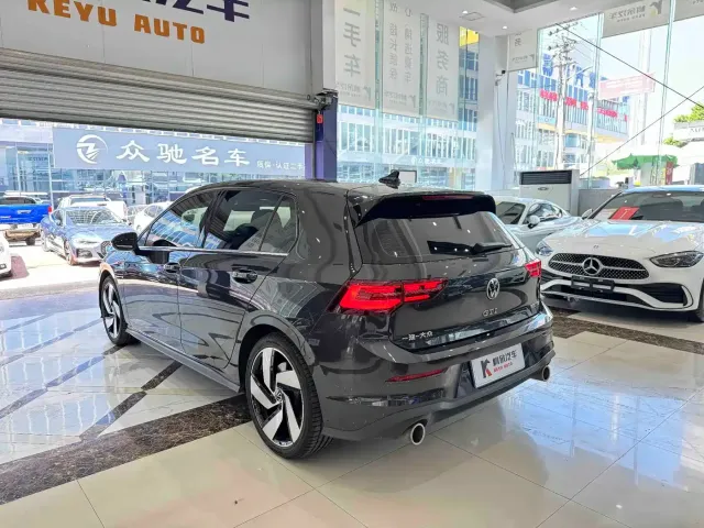Volkswagen Golf GTI — Фото автомобиля 15