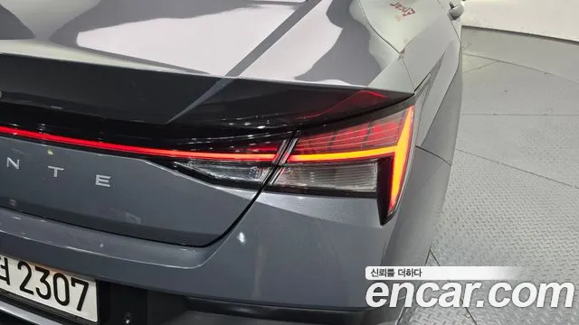 Hyundai Avante CN7 — Фото автомобиля 23