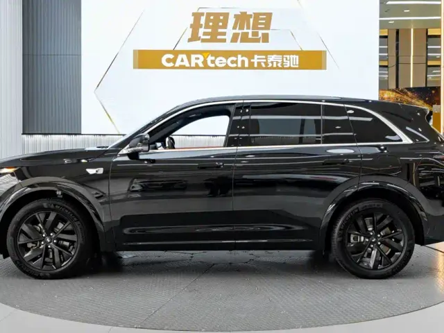 Li Auto L7 — Фото автомобиля 3