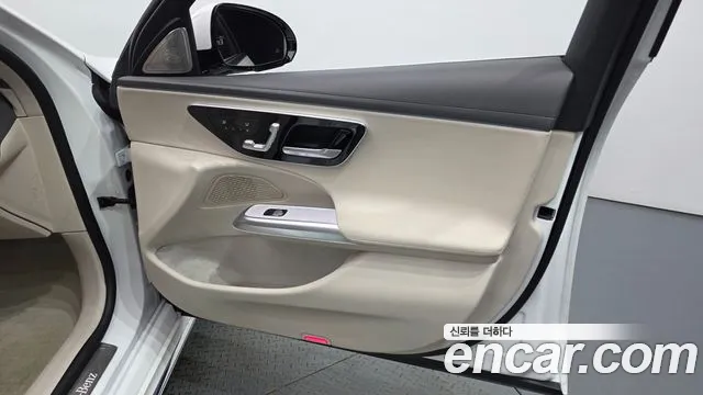 Mercedes-Benz E-Class W214 — Фото автомобиля 13