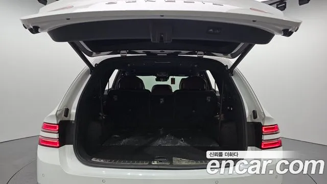 Genesis GV80 — Фото автомобиля 22