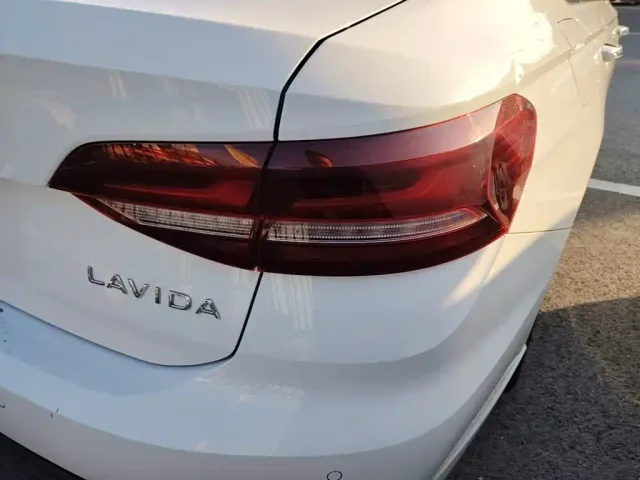 Volkswagen Lavida — Фото автомобиля 7