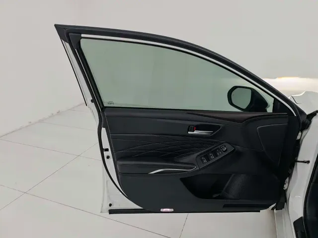 Toyota Avalon — Фото автомобиля 18