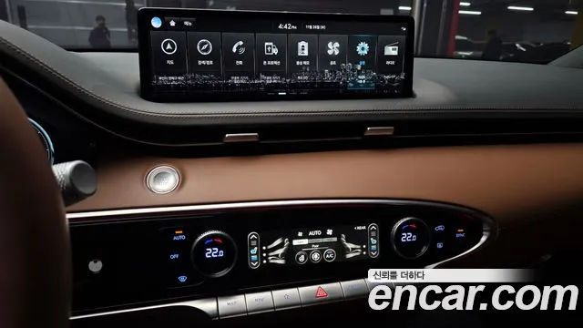 Genesis GV70 2.5T Бензин 2WD — Фото автомобиля 14