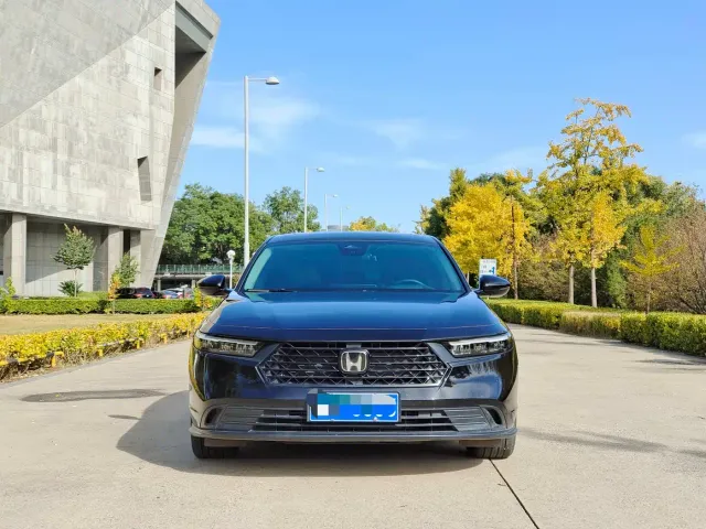 Honda Accord — Фото автомобиля 2