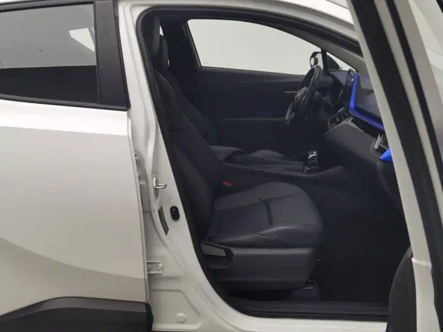 Toyota C-HR — Фото автомобиля 23