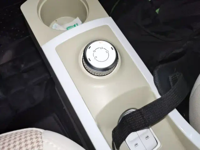 Wuling Hongguang Mini EV — Фото автомобиля 13