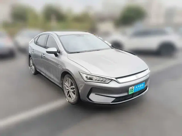 BYD Qin PLUS — Фото автомобиля 3