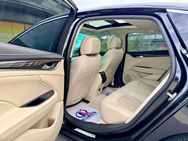 Buick LaCrosse — Фото автомобиля 7