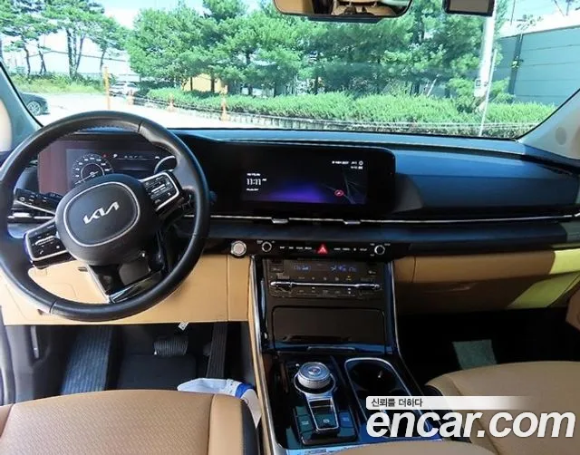 Kia Carnival Generation 4 — Фото автомобиля 9
