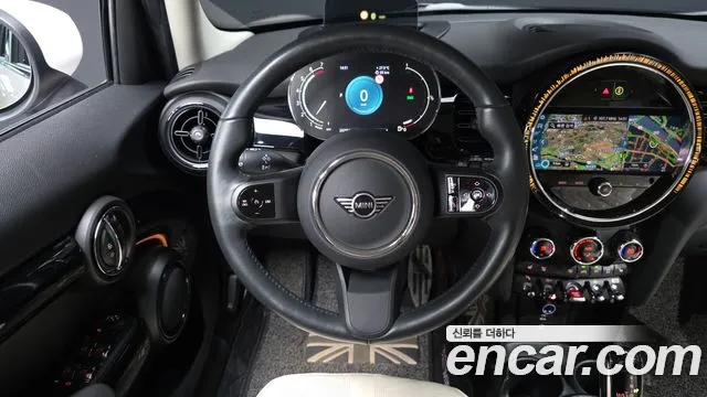 Mini Cooper Cooper 5 дверей Classic — Фото автомобиля 13