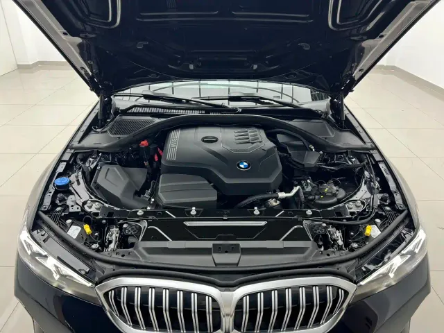BMW 3 Series — Фото автомобиля 7