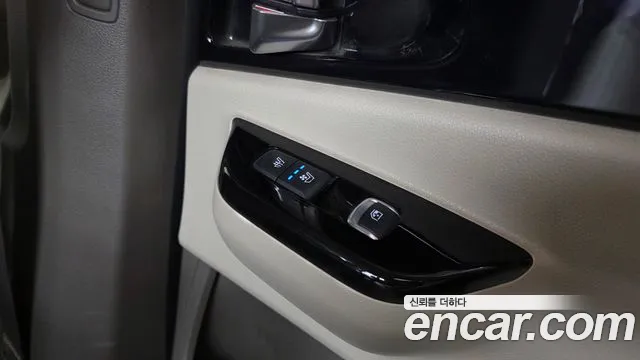 Kia Canival Carnival 4 поколение Бензин 9 мест Hi-Limousine — Фото автомобиля 7