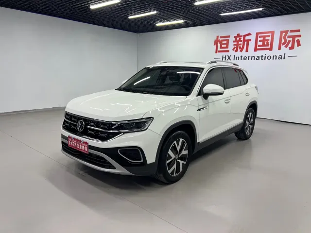 Фотография автомобиля — Volkswagen Tayron