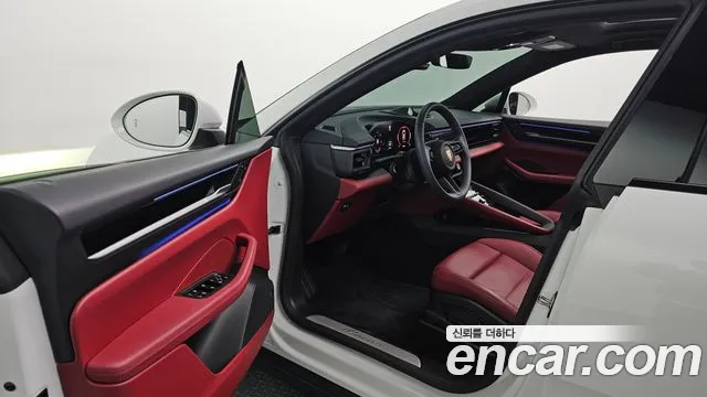 Porsche Macan — Фото автомобиля 10