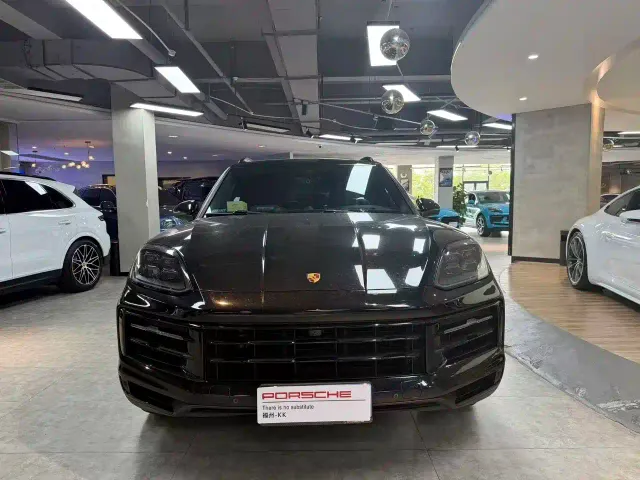 Porsche Cayenne — Фото автомобиля 2