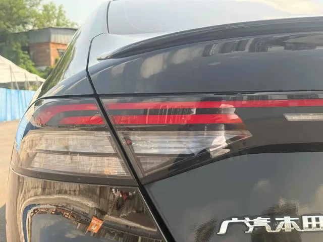 Honda Accord — Фото автомобиля 11