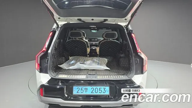Kia EV9 — Фото автомобиля 16