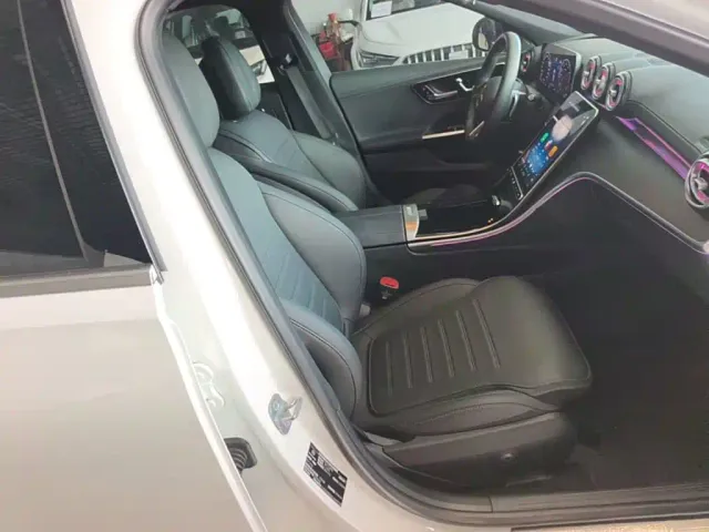 Mercedes-Benz C-Class — Фото автомобиля 24