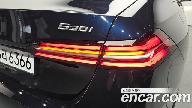 BMW 5-Series 5 серия (G60) 530i xDrive M Sport — Фото автомобиля 23