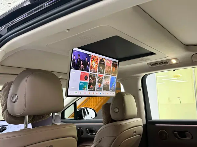 Li Auto i8 — Фото автомобиля 15