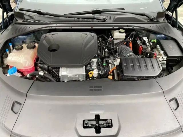 Geely Galaxy Xingyao 8 — Фото автомобиля 18