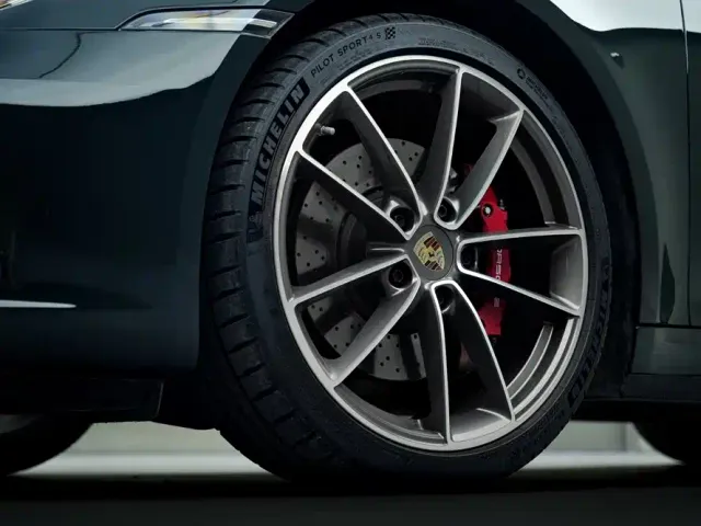 Porsche 911 — Фото автомобиля 9