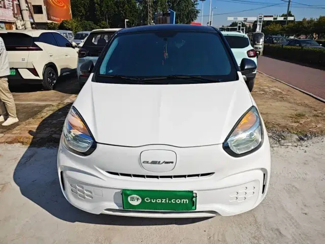 Roewe Clever — Фото автомобиля 2