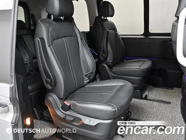 Hyundai Staria Staria 4WD Lounge 9 мест — Фото автомобиля 12