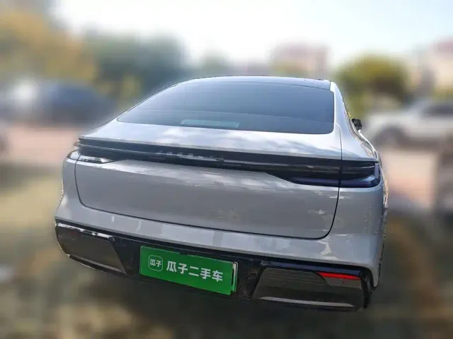 Geely Galaxy E8 — Фото автомобиля 3