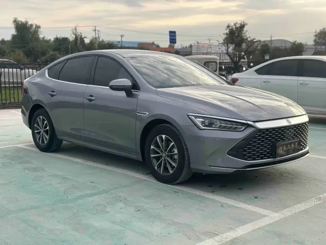 BYD Qin PLUS — Фото автомобиля 3