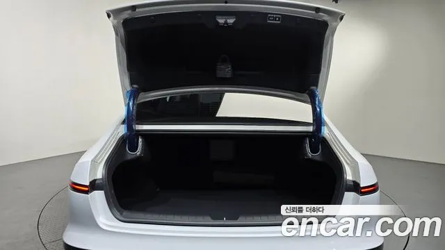 Hyundai Grandeur GN7 — Фото автомобиля 23