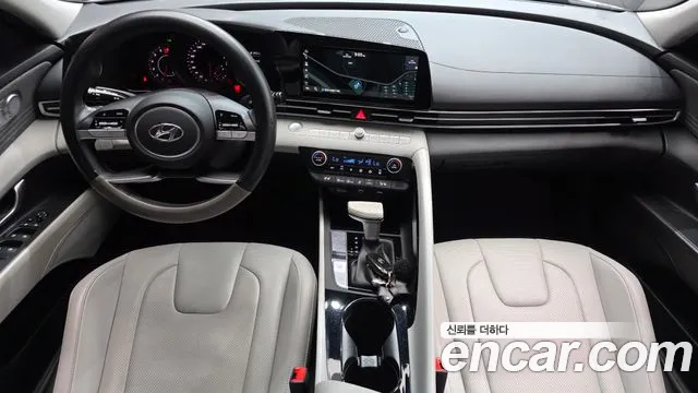 Hyundai AVANTE Avante (CN7) — Фото автомобиля 6