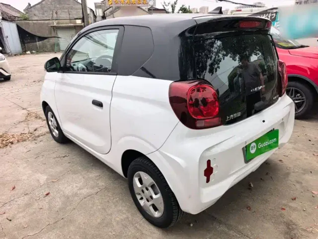 Roewe Clever — Фото автомобиля 4