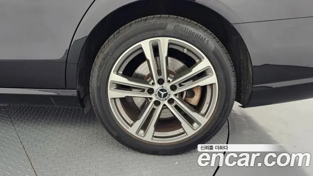 Mercedes-Benz E-Class E-класс W213 E350 4MATIC Avantgarde — Фото автомобиля 18