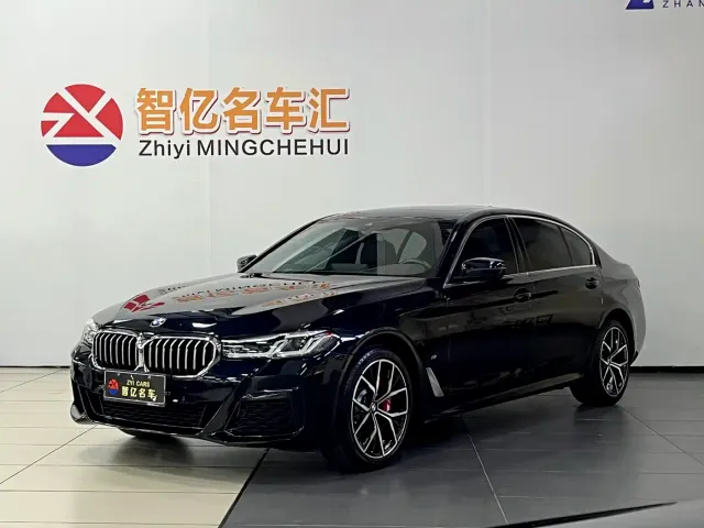 Фотография автомобиля — BMW 5 Series