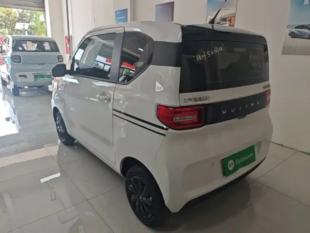 Wuling Hongguang Mini EV — Фото автомобиля 4