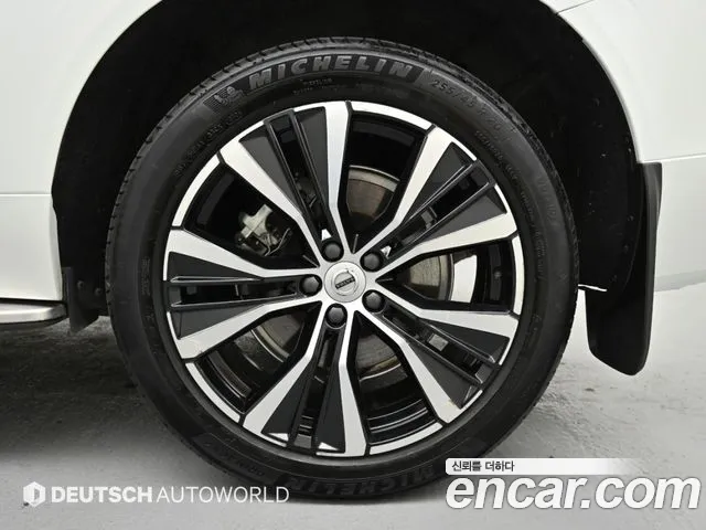 Volvo XC60 2nd Gen — Фото автомобиля 5