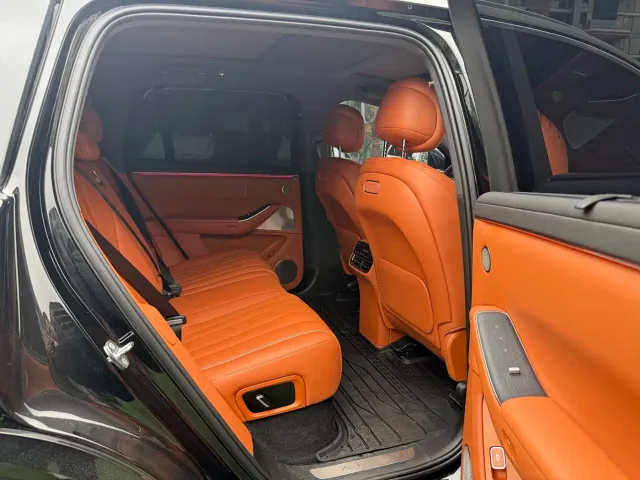 Aito M7 — Фото автомобиля 10