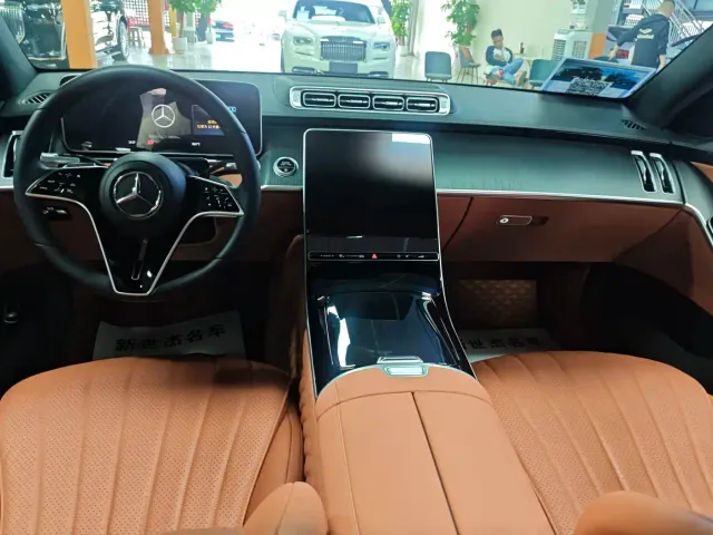 Mercedes-Benz S-Class — Фото автомобиля 5