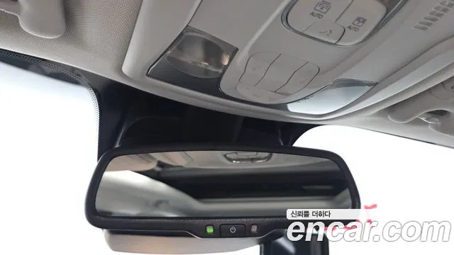 Jeep Renegade — Фото автомобиля 18