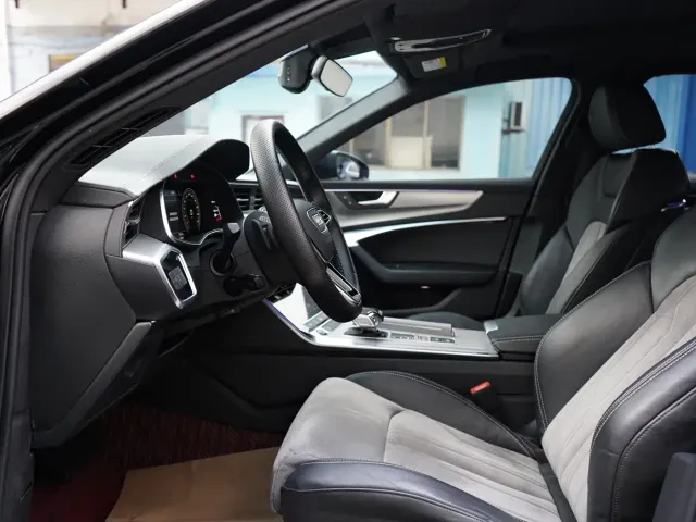 Audi A6L — Фото автомобиля 4