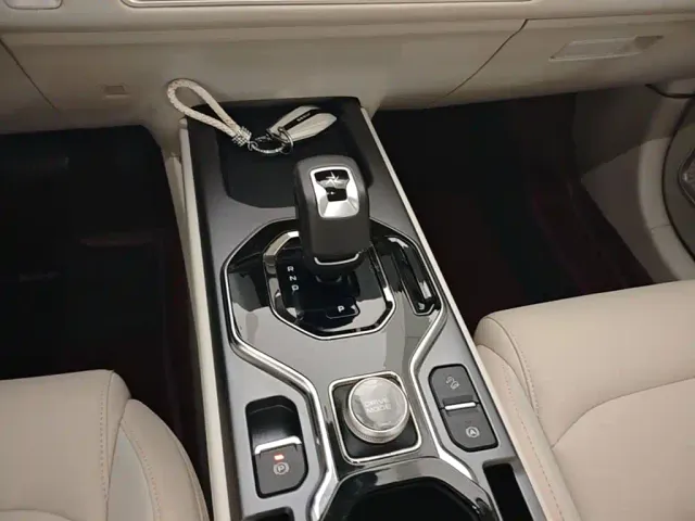 Geely ICON — Фото автомобиля 13